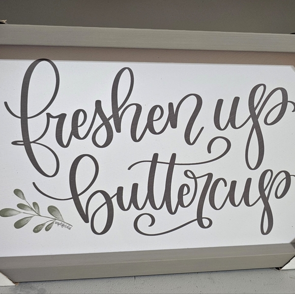 NWT Freshen Up Buttercup Wall Art 😄 - Picture 2 of 3